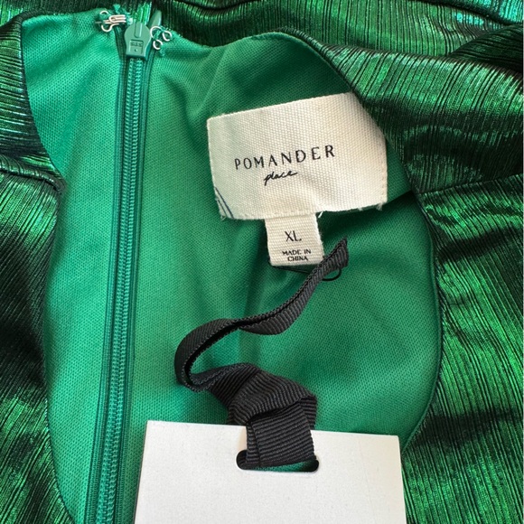 Tuckernuck Emerald Green Crinkle Lurex Lillith Dress - Picture 11 of 13